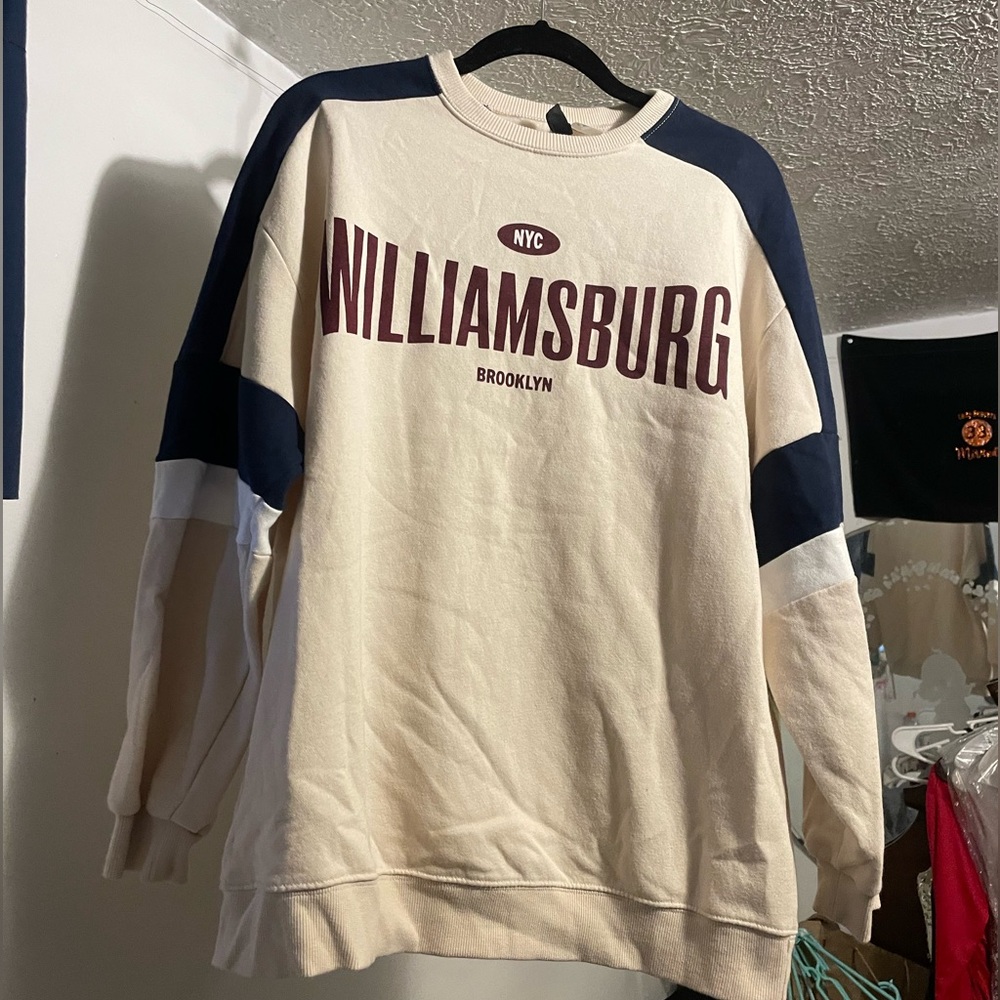 H&M “Williamsburg” Crew